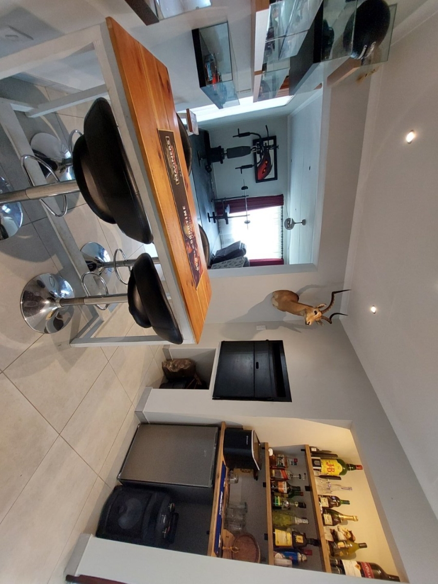 4 Bedroom Property for Sale in Bonaero Park Gauteng