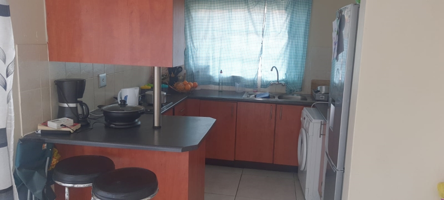 2 Bedroom Property for Sale in The Reeds Gauteng