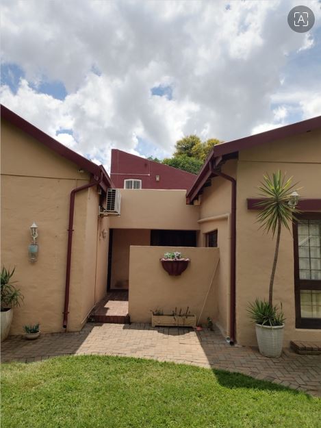 4 Bedroom Property for Sale in Wierda Park Gauteng