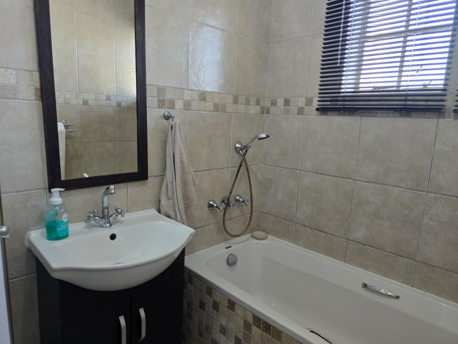 4 Bedroom Property for Sale in Marlands Gauteng