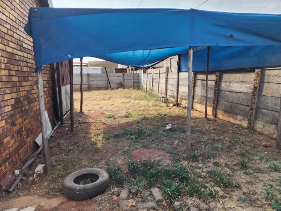  Bedroom Property for Sale in Etwatwa Gauteng