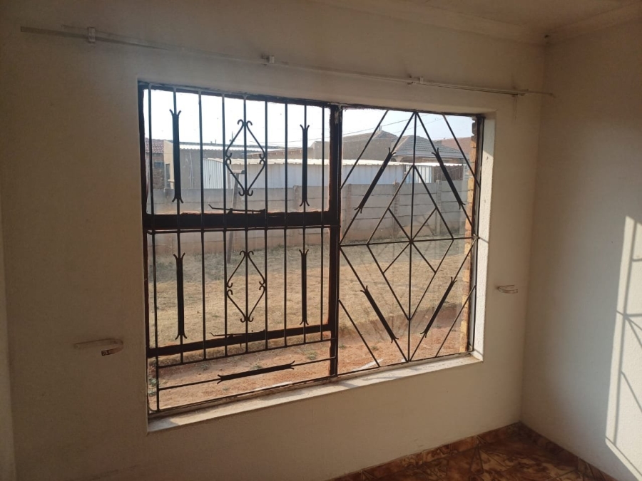  Bedroom Property for Sale in Etwatwa Gauteng