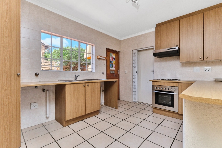 2 Bedroom Property for Sale in Wilgeheuwel Gauteng