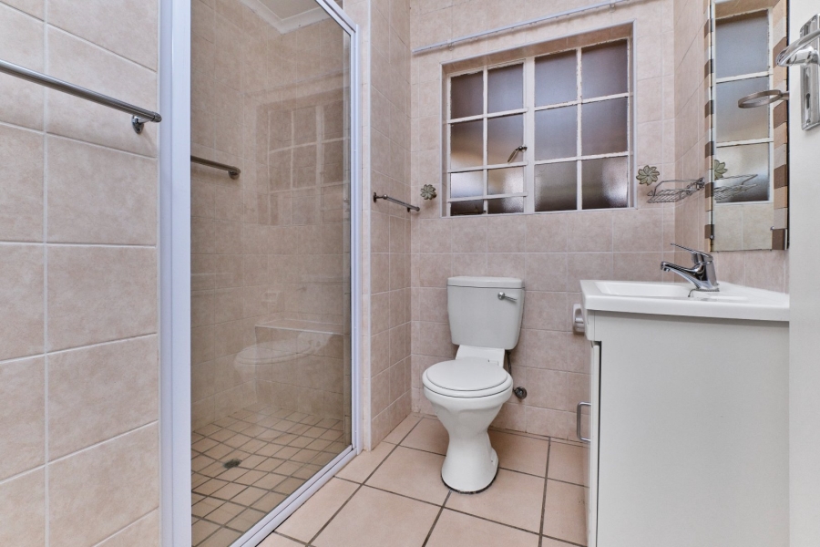 2 Bedroom Property for Sale in Wilgeheuwel Gauteng