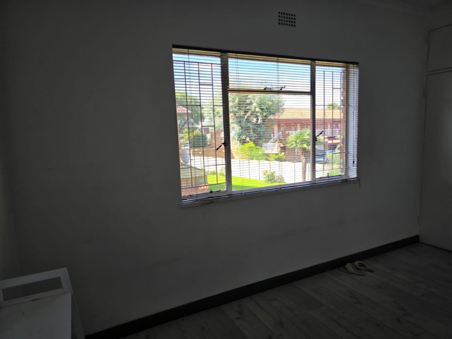 To Let 2 Bedroom Property for Rent in Dayanglen Gauteng