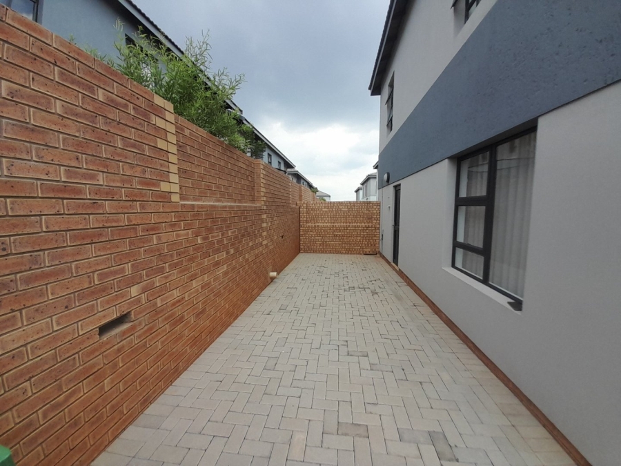 3 Bedroom Property for Sale in Thatchfield Ridge Gauteng