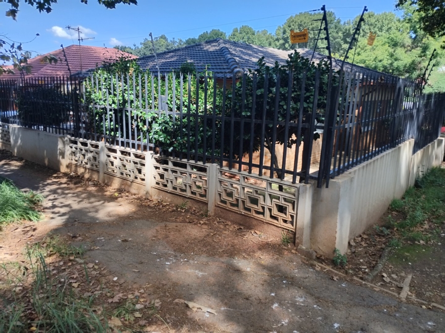 3 Bedroom Property for Sale in Bezuidenhout Valley Gauteng