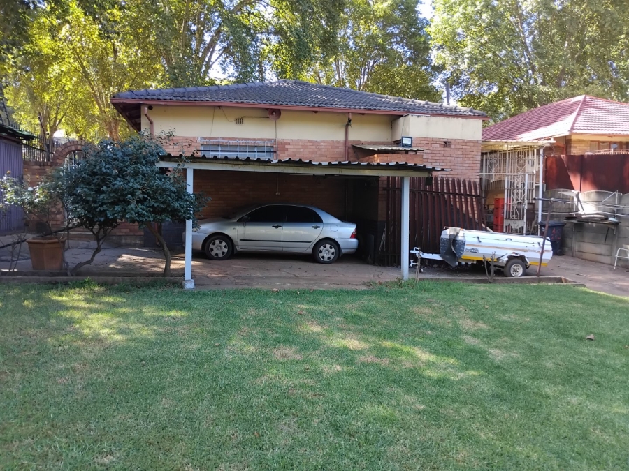 3 Bedroom Property for Sale in Bezuidenhout Valley Gauteng