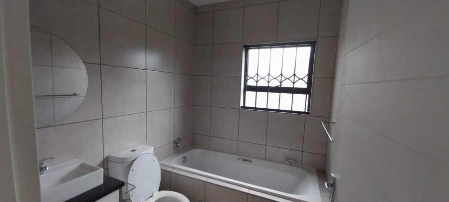 To Let 2 Bedroom Property for Rent in Ravenswood Gauteng