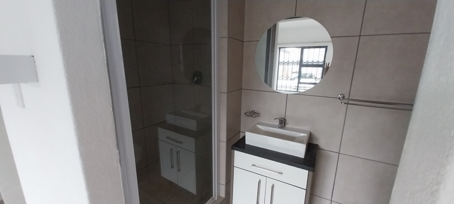 To Let 2 Bedroom Property for Rent in Ravenswood Gauteng