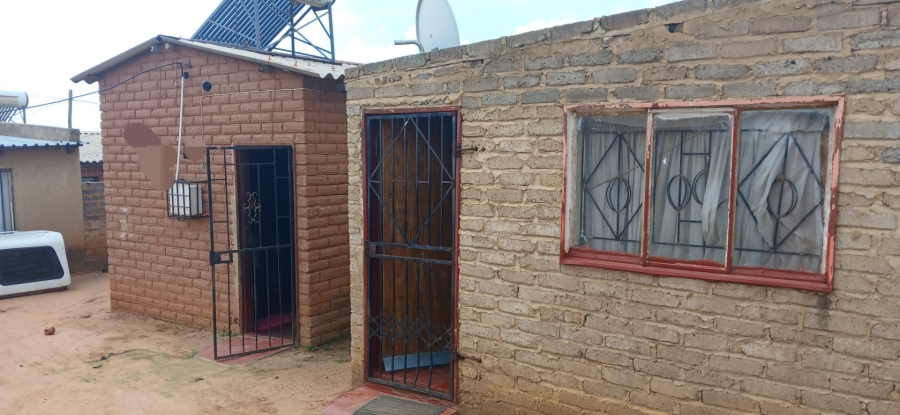 7 Bedroom Property for Sale in Cosmo City Gauteng