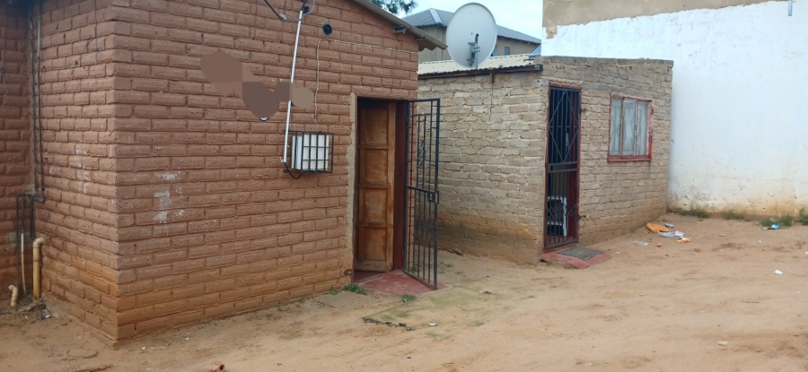 7 Bedroom Property for Sale in Cosmo City Gauteng