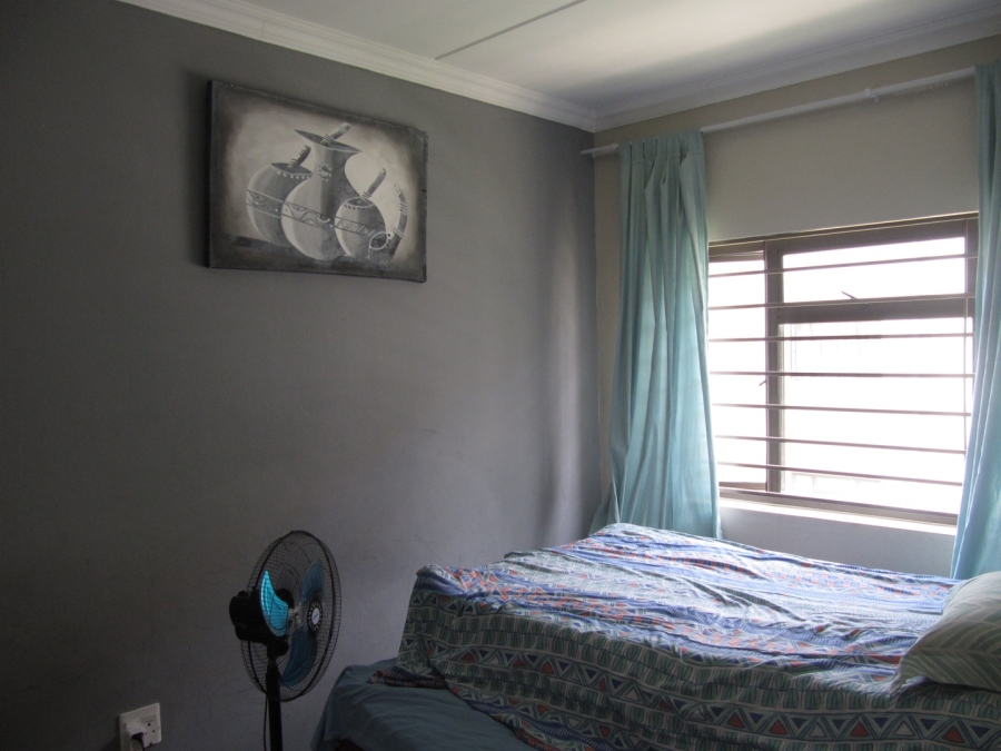 2 Bedroom Property for Sale in Broadacres Gauteng