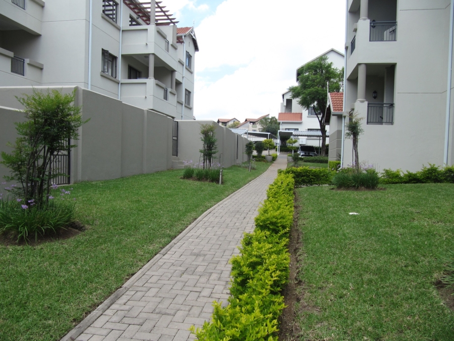 2 Bedroom Property for Sale in Broadacres Gauteng