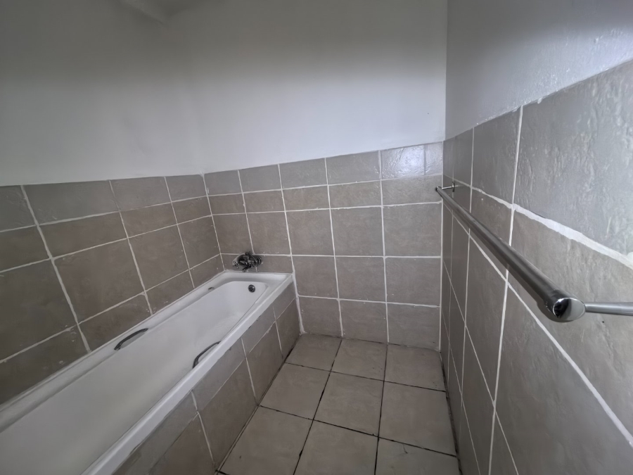 To Let 1 Bedroom Property for Rent in Sunward Park Gauteng