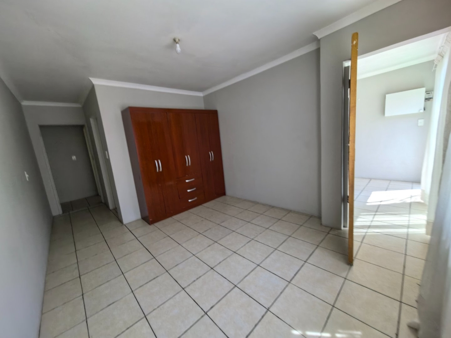 To Let 1 Bedroom Property for Rent in Sunward Park Gauteng