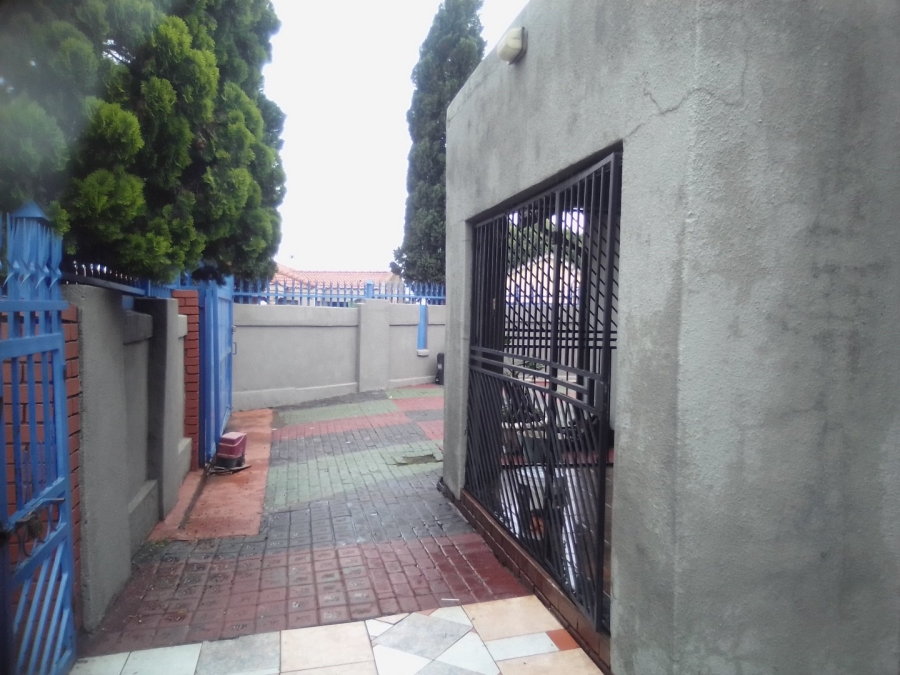 3 Bedroom Property for Sale in Rabie Ridge Gauteng