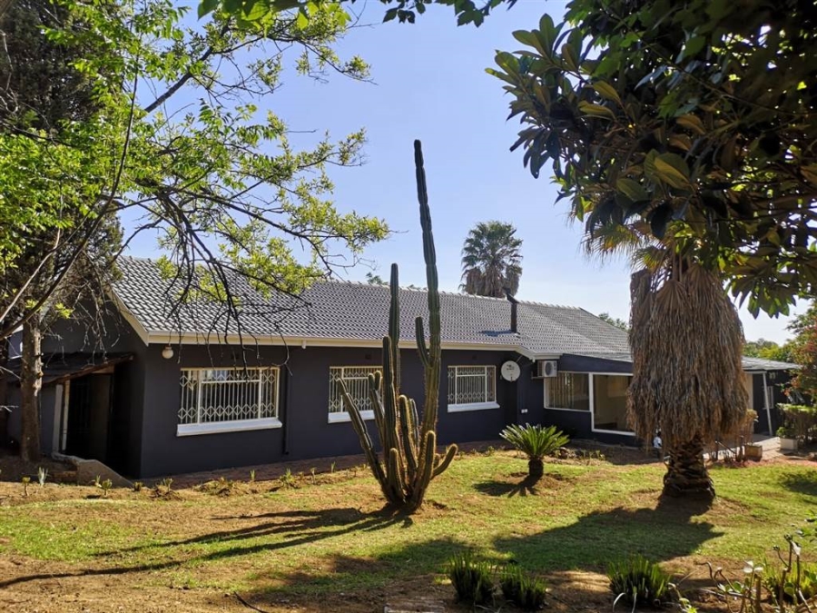 To Let 2 Bedroom Property for Rent in Glen Austin Gauteng