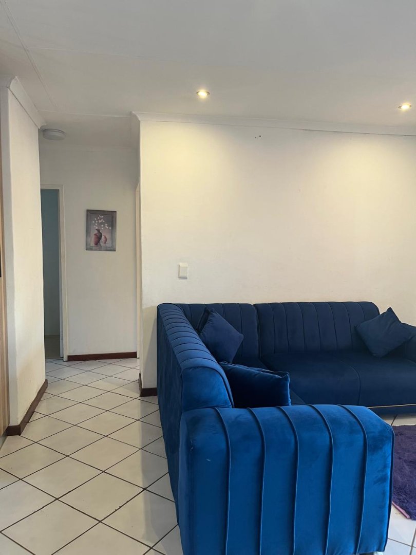 To Let 2 Bedroom Property for Rent in Faerie Glen Gauteng