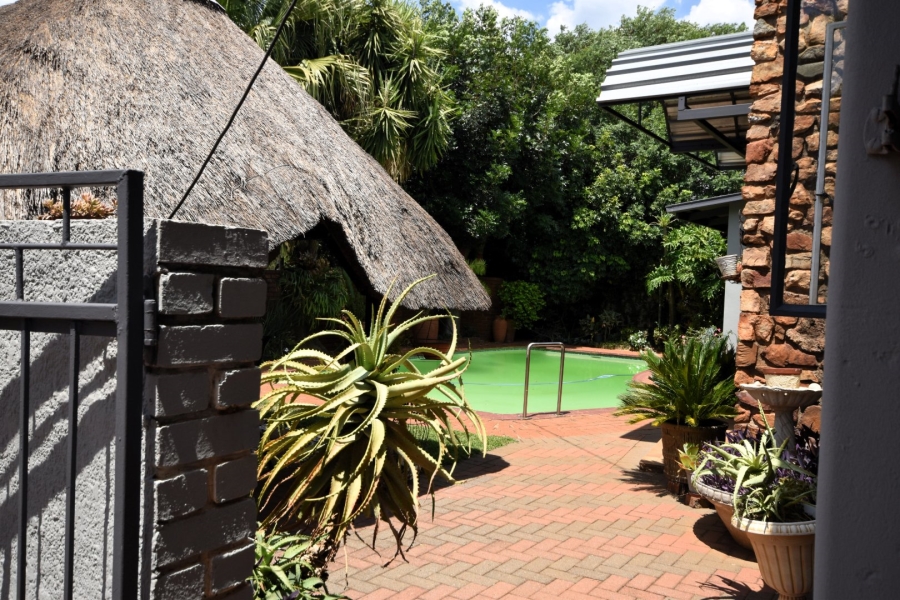 4 Bedroom Property for Sale in Sinoville Gauteng