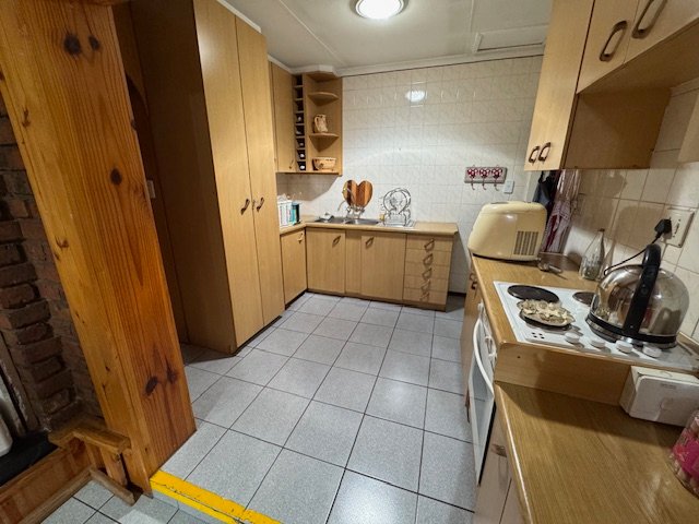 3 Bedroom Property for Sale in Glen Marais Gauteng