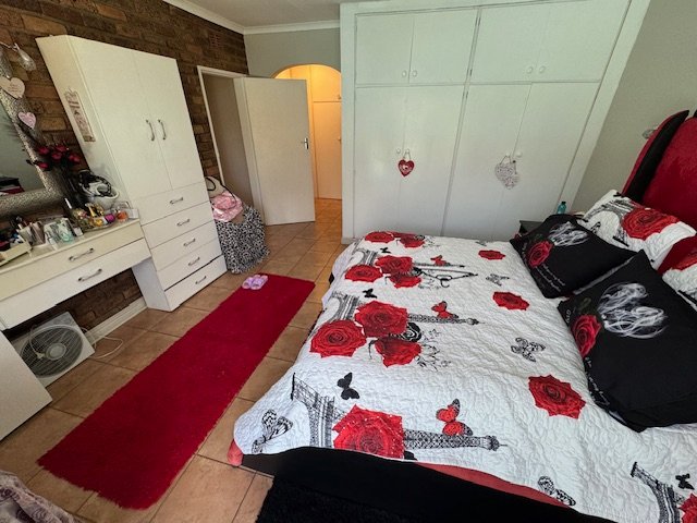 3 Bedroom Property for Sale in Glen Marais Gauteng