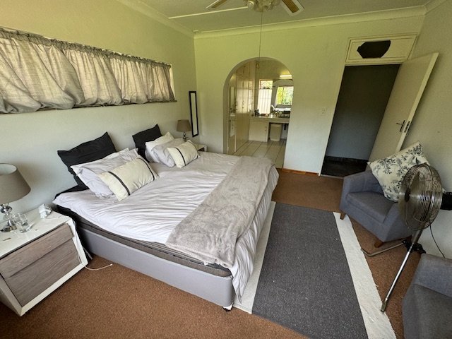 5 Bedroom Property for Sale in Glen Marais Gauteng