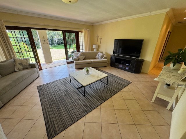 5 Bedroom Property for Sale in Glen Marais Gauteng