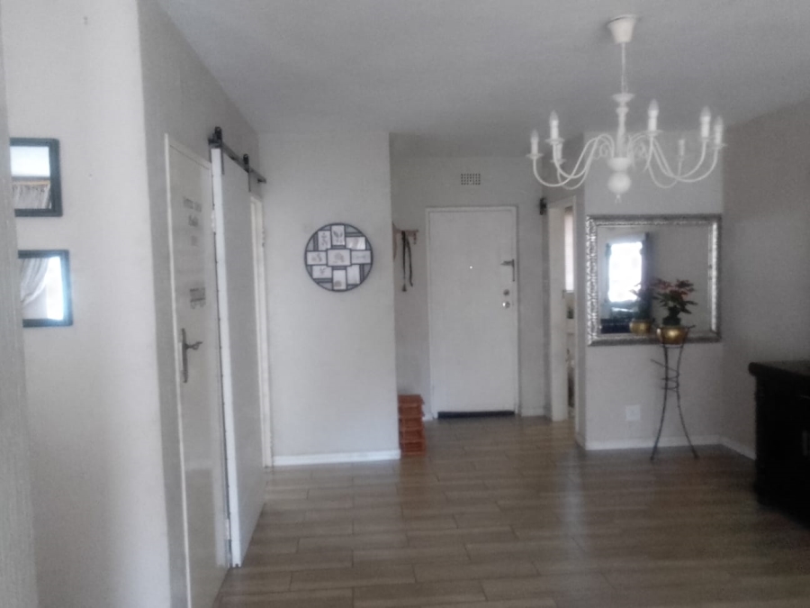 To Let 3 Bedroom Property for Rent in Lyndhurst Gauteng