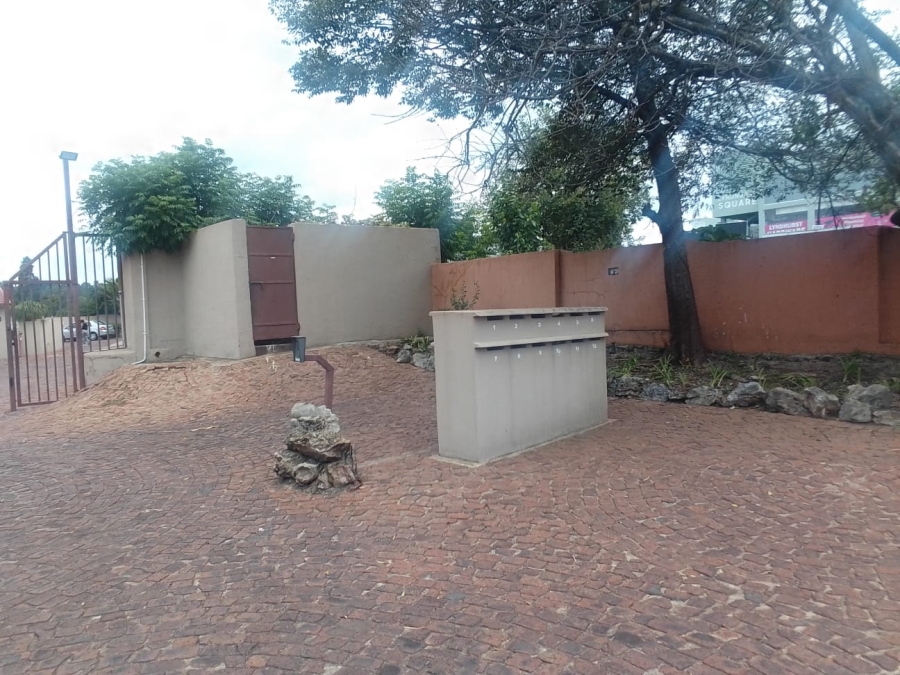 To Let 3 Bedroom Property for Rent in Lyndhurst Gauteng