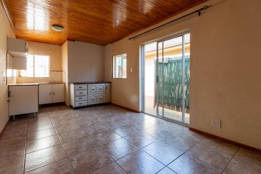 1 Bedroom Property for Sale in Parkdene Gauteng