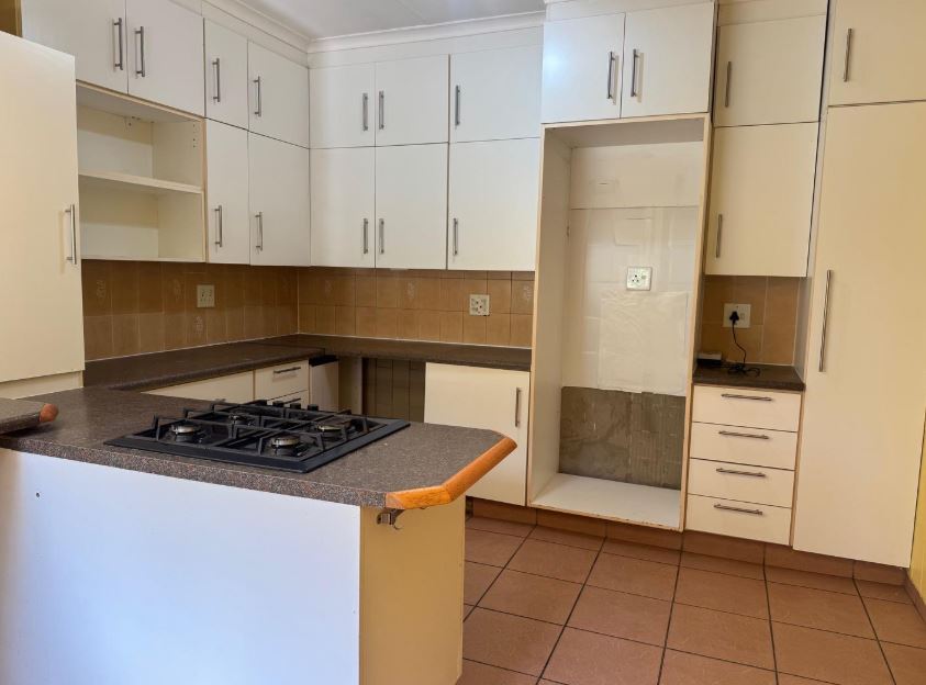 3 Bedroom Property for Sale in Isandovale Gauteng