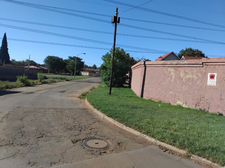 4 Bedroom Property for Sale in Simmerfield Gauteng