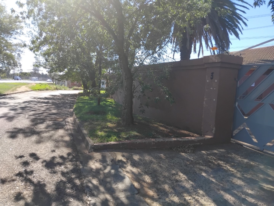 4 Bedroom Property for Sale in Simmerfield Gauteng