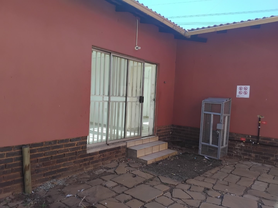 4 Bedroom Property for Sale in Simmerfield Gauteng