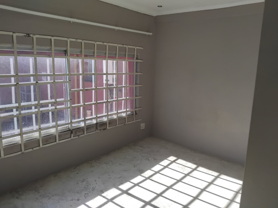 4 Bedroom Property for Sale in Simmerfield Gauteng