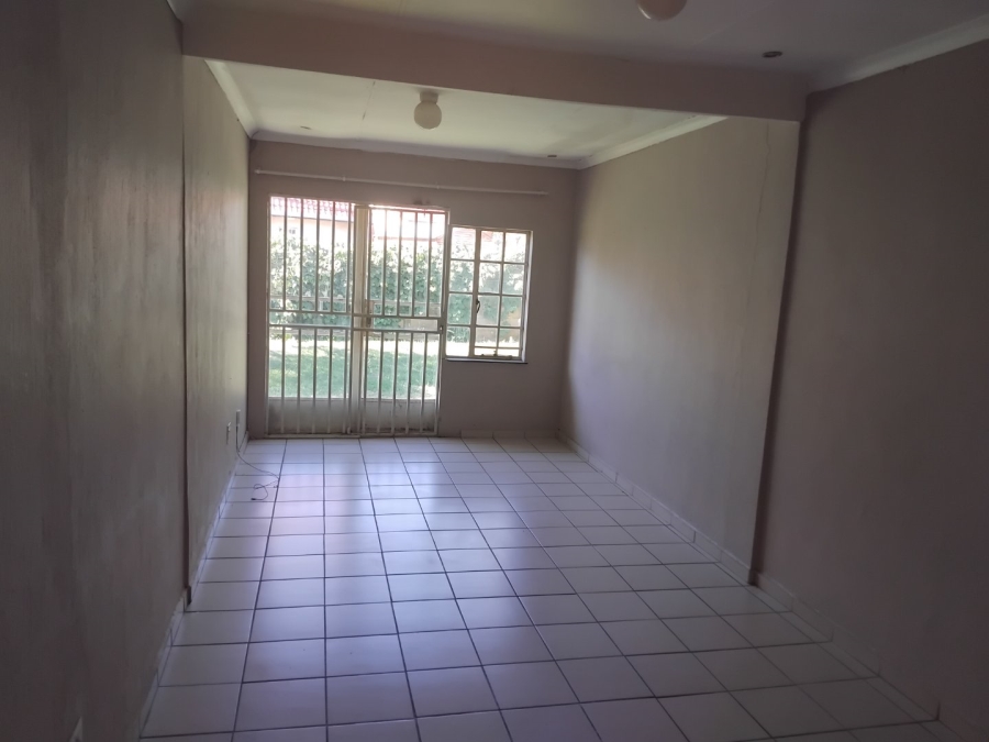 4 Bedroom Property for Sale in Simmerfield Gauteng