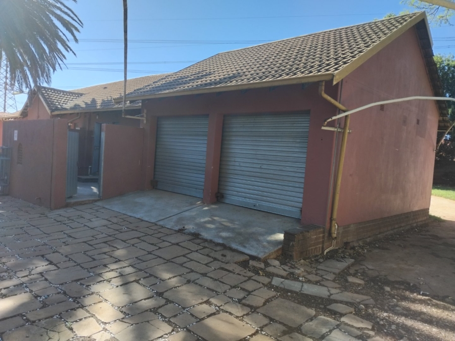 4 Bedroom Property for Sale in Simmerfield Gauteng