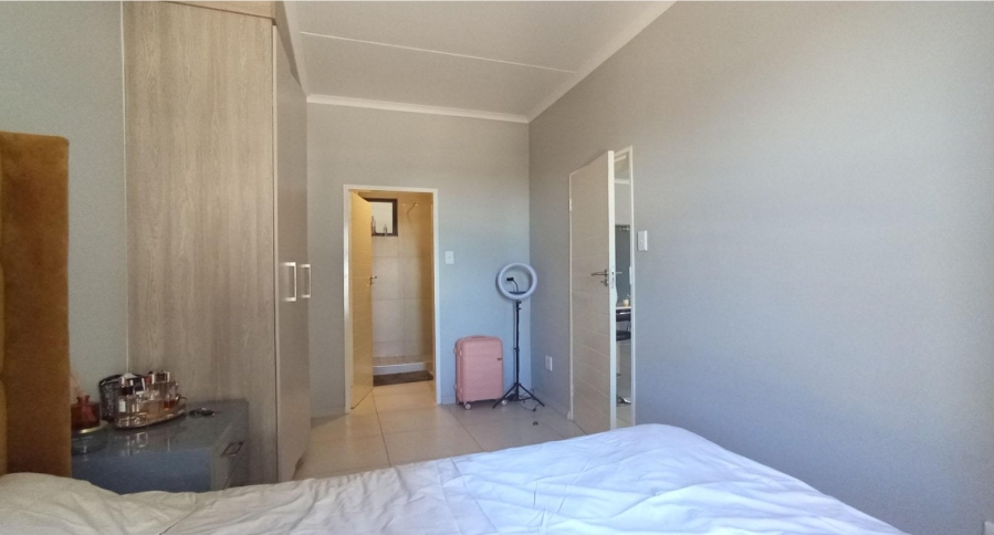 2 Bedroom Property for Sale in Carlswald Gauteng