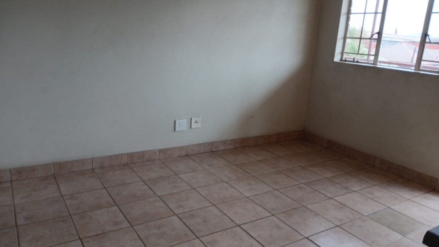 1 Bedroom Property for Sale in Pretoria West Gauteng