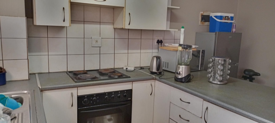 1 Bedroom Property for Sale in Pretoria West Gauteng