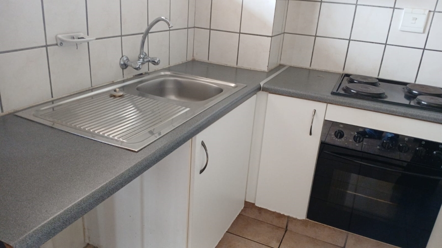 1 Bedroom Property for Sale in Pretoria West Gauteng