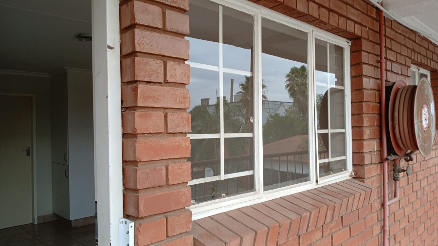 1 Bedroom Property for Sale in Pretoria West Gauteng