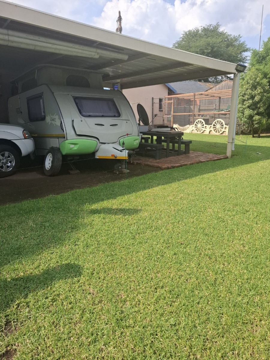3 Bedroom Property for Sale in Vanderbijlpark SE 2 Gauteng