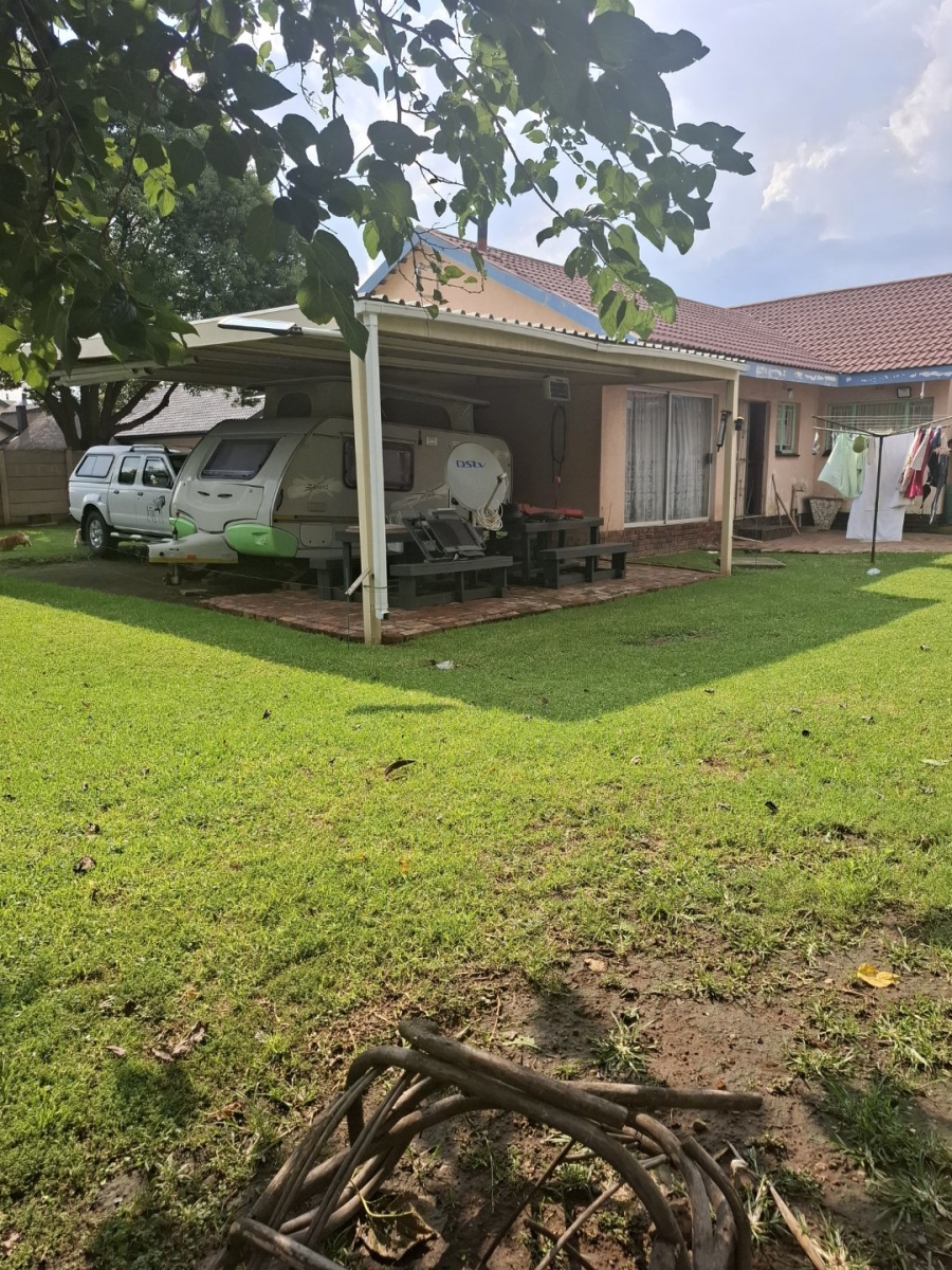 3 Bedroom Property for Sale in Vanderbijlpark SE 2 Gauteng