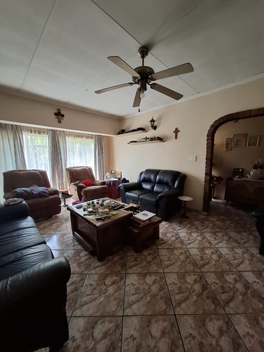 3 Bedroom Property for Sale in Vanderbijlpark SE 2 Gauteng