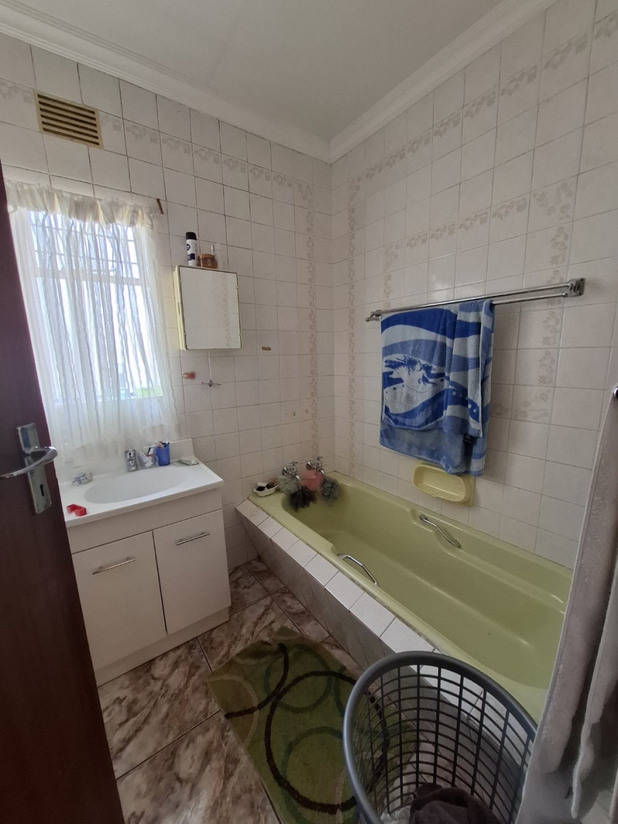 3 Bedroom Property for Sale in Vanderbijlpark SE 2 Gauteng
