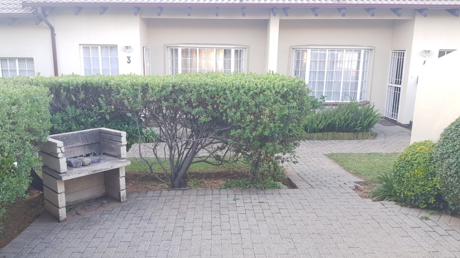 To Let 1 Bedroom Property for Rent in Ormonde Gauteng