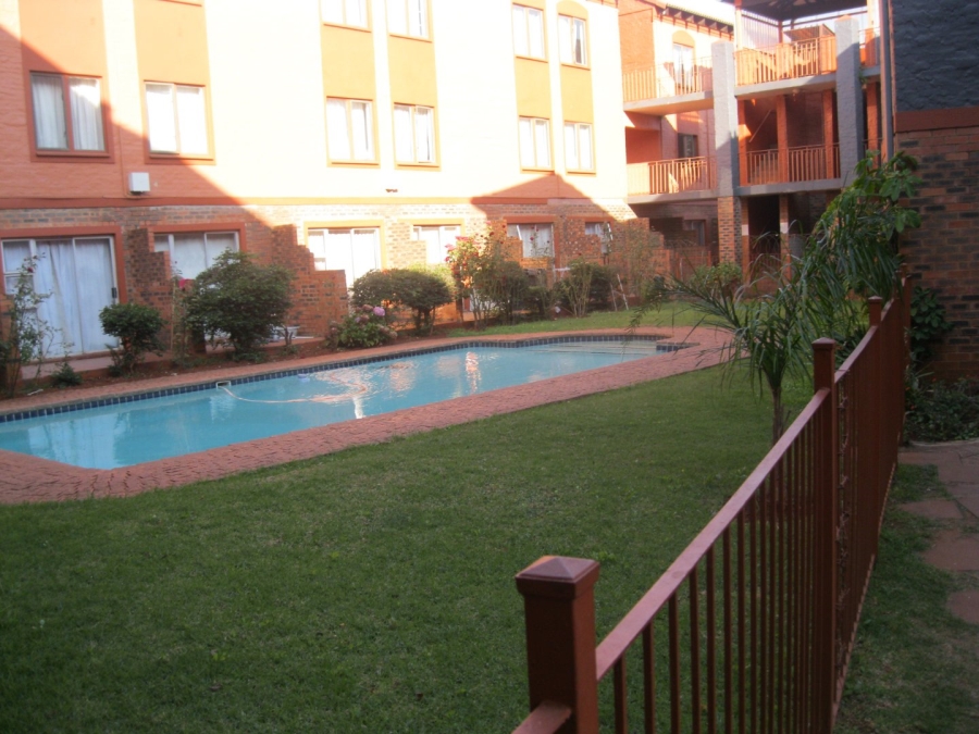 To Let 1 Bedroom Property for Rent in Riviera Gauteng