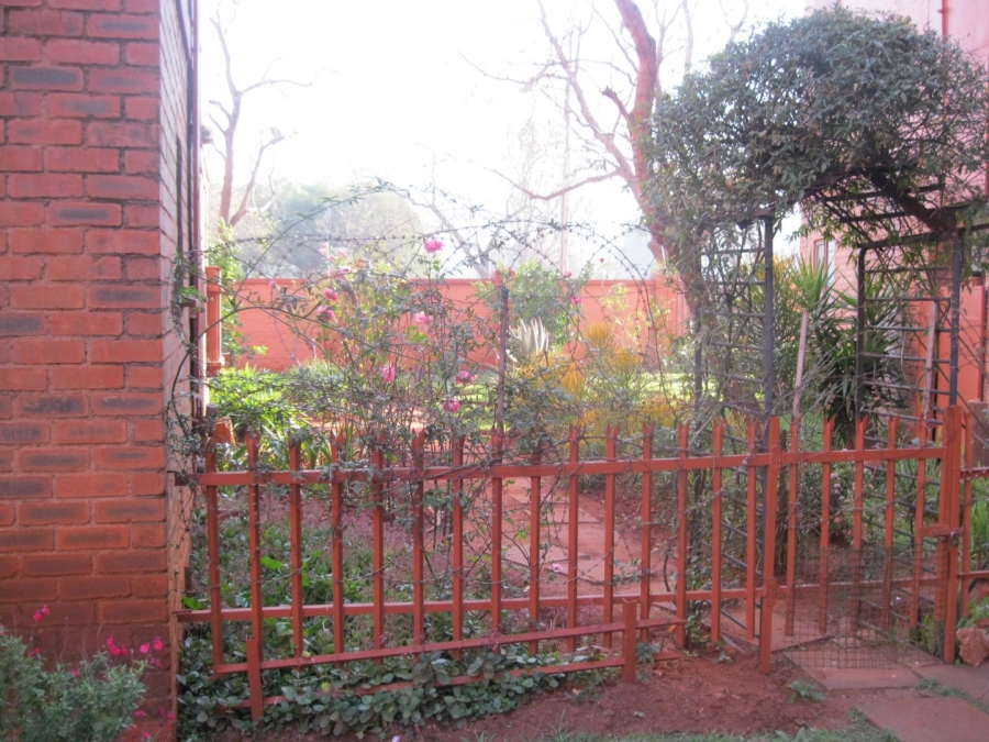 To Let 1 Bedroom Property for Rent in Riviera Gauteng